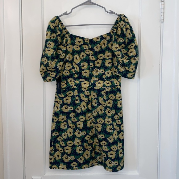 NWT Lulu’s Floral Inclusive Navy Blue Floral Print Puff Sleeve Mini Dress - Picture 9 of 12
